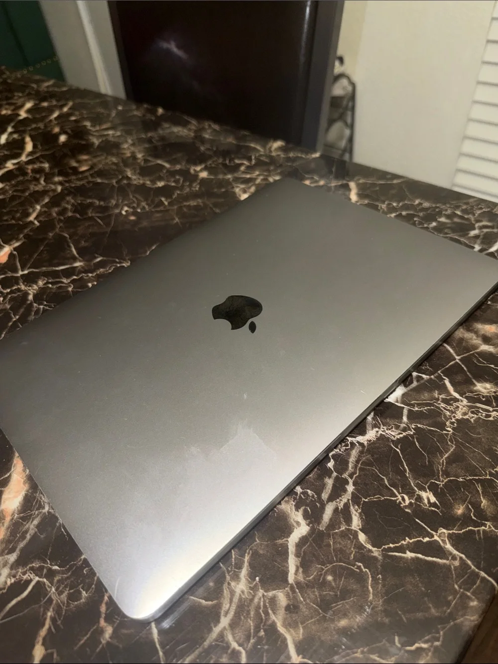 Apple MacBook Pro 13 in 2017 - Space Gray Aluminum Finish